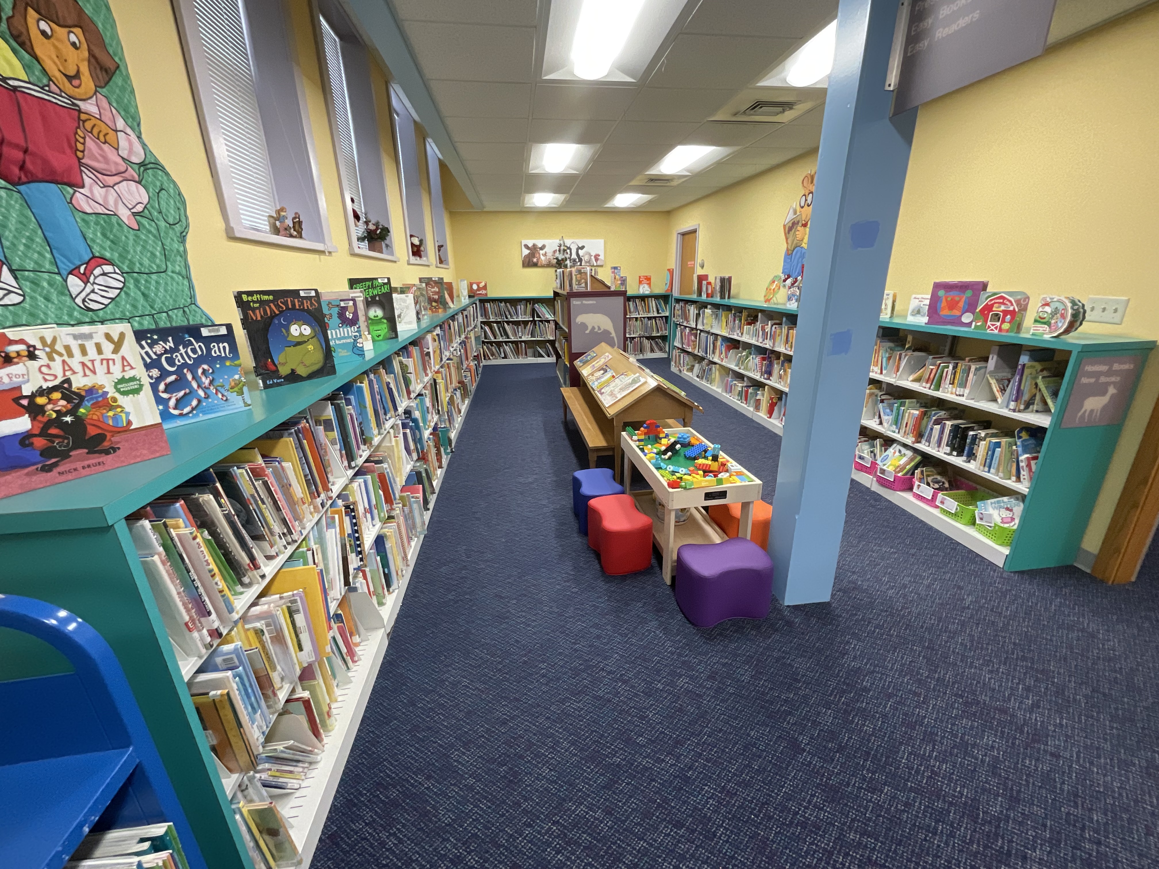 another view of easy books and play area.jpg